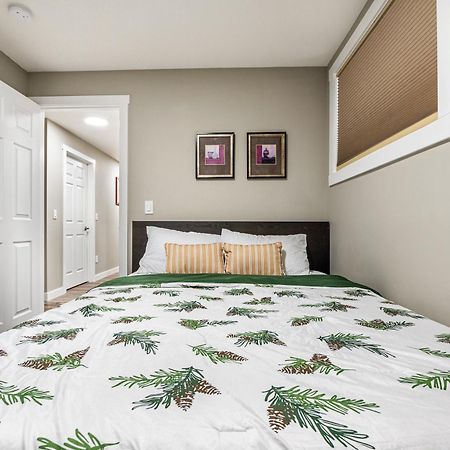 YYC Modern 2 Bedroom Basement Suite With Laundry מראה חיצוני תמונה